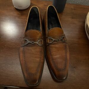 Men’s Johnston and Murphy loafers